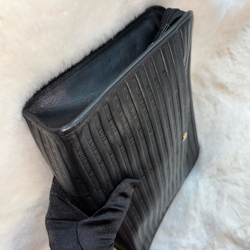 Valentino Leather Black Bag Embossed - Picture 12 of 16